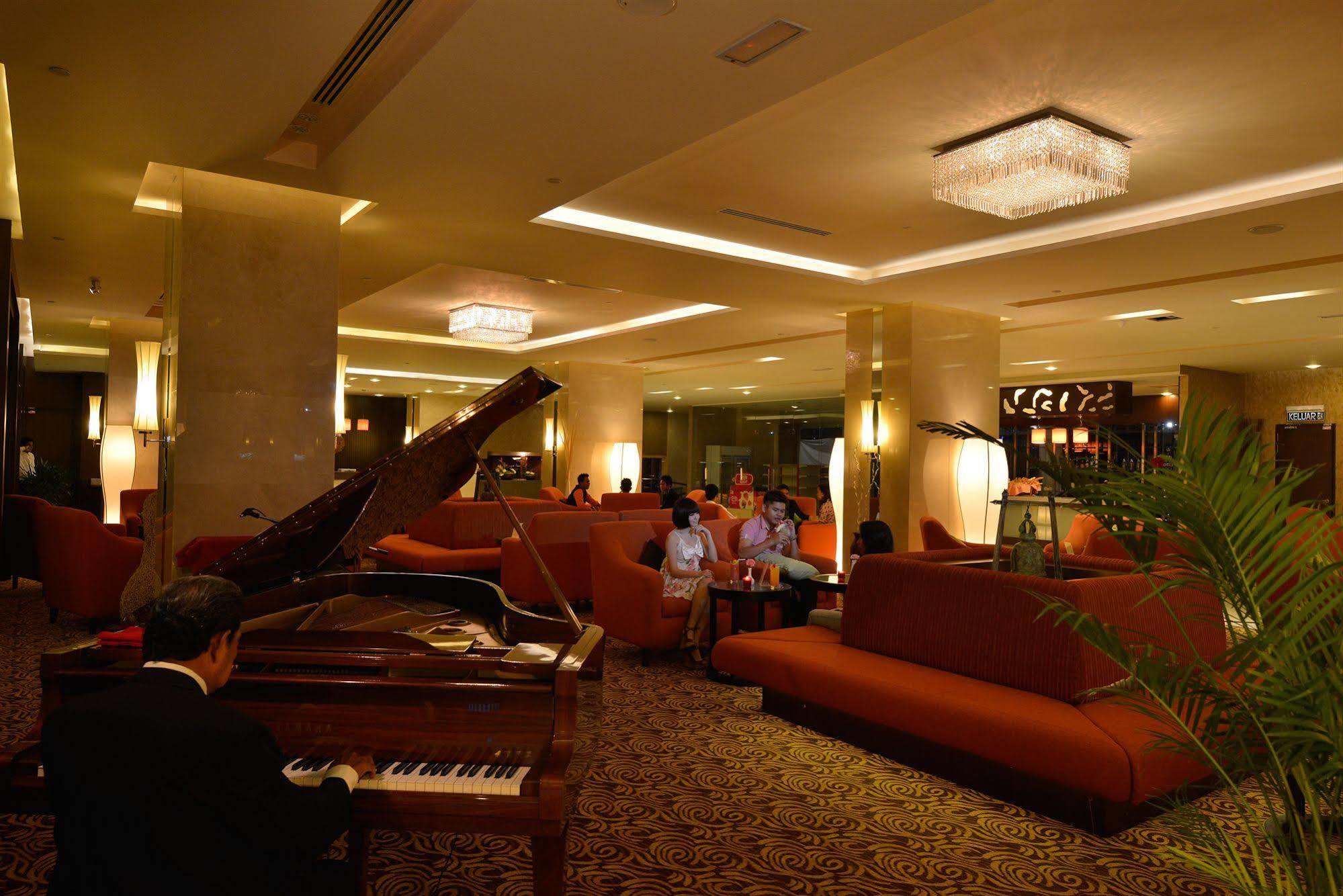 Hotel Pearl View Prai, Penang 4*